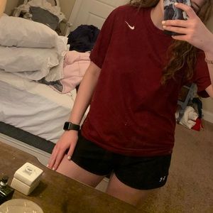 shortsleeve Nike dri-fit shirt!